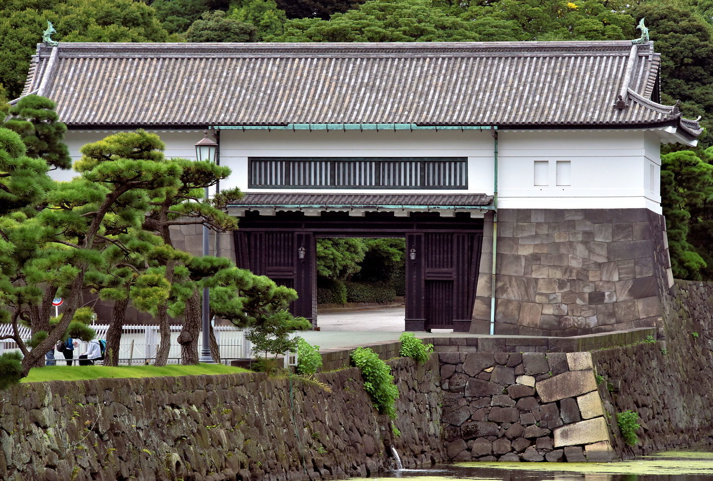 9 Gates of Imperial Palace | Unique Japan