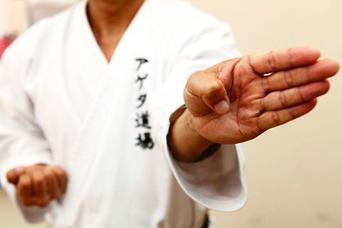 Karate | VISIT OKINAWA JAPAN