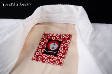 Sakura Kendo Gi bianco | Kendogi artigianale | YariNoHanzo handmade