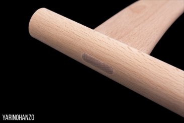 dettaglio kusarigama in legno di faggio naturale arti marziali